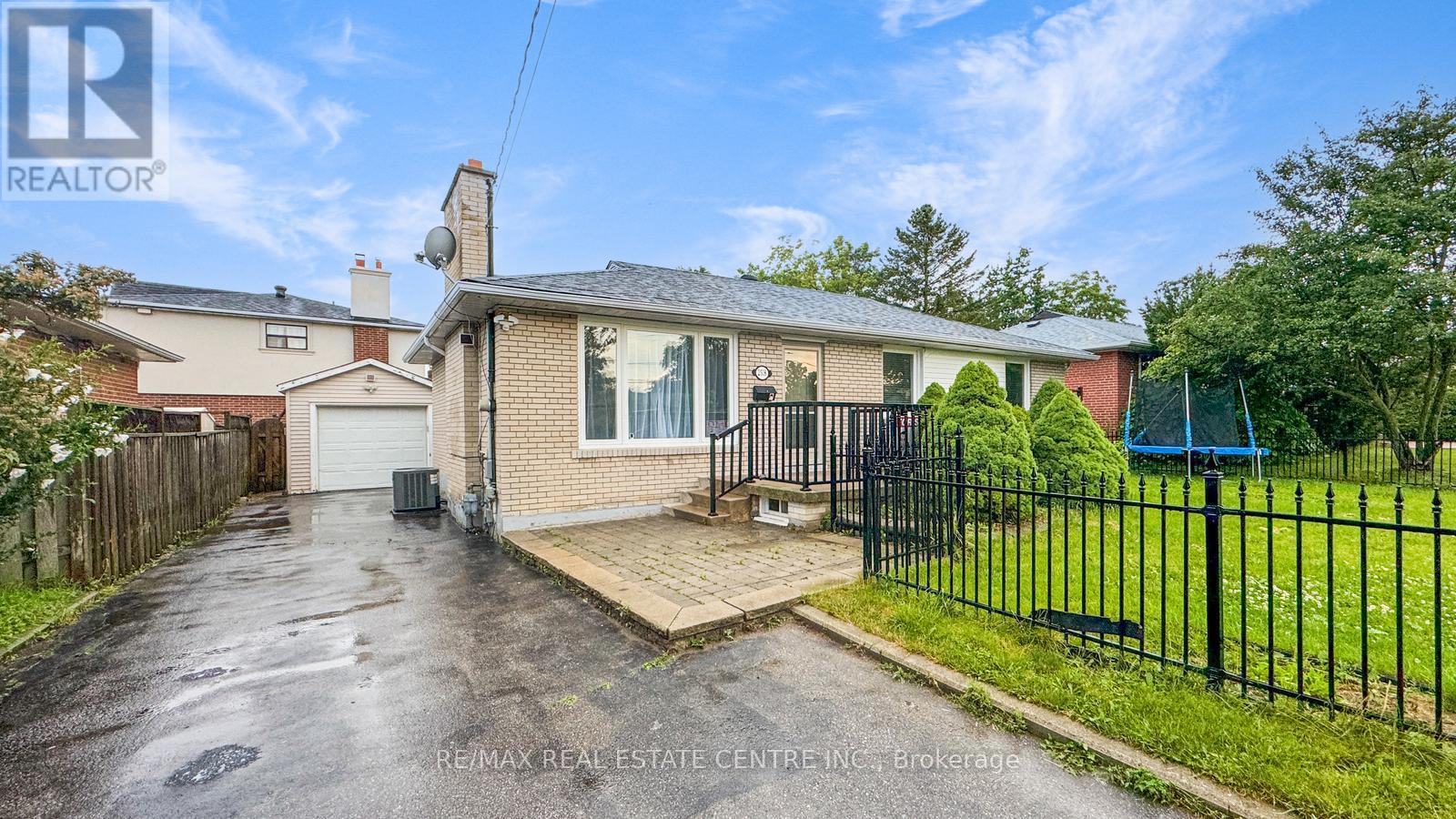 2518 Stillmeadow Rd, Mississauga, Ontario